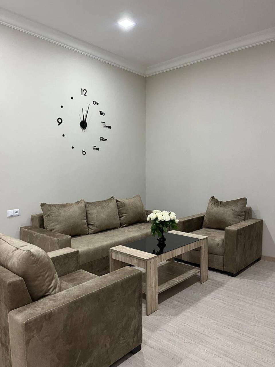Appartement In Erivan Exterior foto